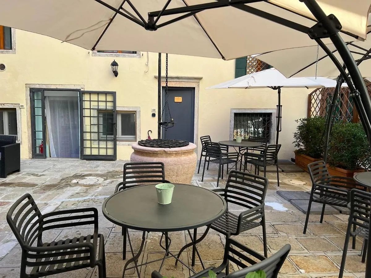 Bed & Breakfast Corte Del Doge Di Rialto Venice